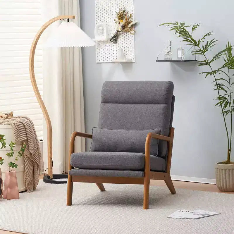 Chaise de loisirs d'intérieur en lin avec accoudoirs et dossier en bois massif et cadre en fer, dossier haut.