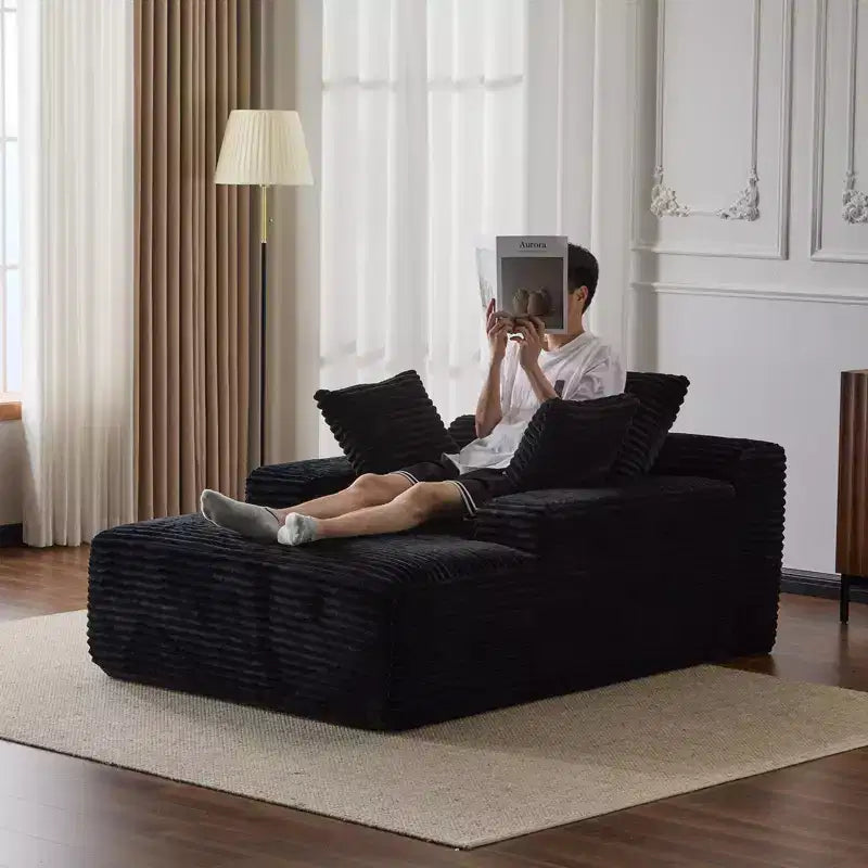 Canapé-lit futon moderne surdimensionné Okak avec accoudoirs et coussins, canapé rembourré à assise profonde pour salon